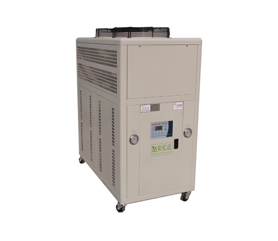 工業(yè)冷水機