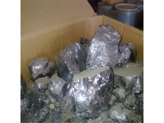 高價(jià)回收各種硅料：鍋底料，棒料，單晶料，多晶料，側(cè)底頂邊皮料