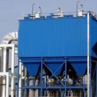 布袋除塵器除塵效率高信譽優(yōu)良產(chǎn)品達到排放標準