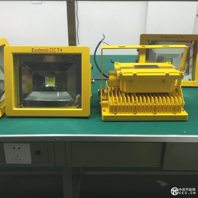 GF9030LED防爆燈 優(yōu)質(zhì)工業(yè)廠房照明燈