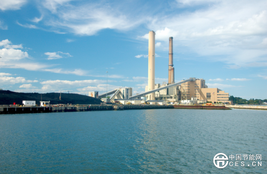 太陽(yáng)能+儲(chǔ)能項(xiàng)目成本下降或?qū)⑷〈糠秩济喊l(fā)電廠