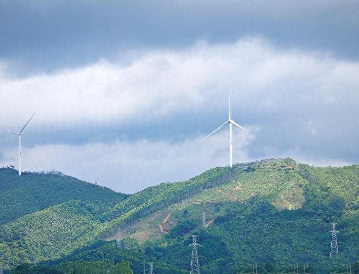 廣西綠電輸送再添“新動(dòng)脈” 服務(wù)新能源高質(zhì)量發(fā)展