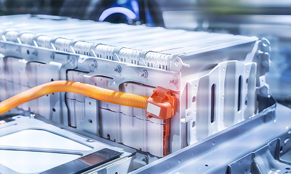 動力電池競爭格局再生變，磷酸鐵鋰漸成企業(yè)布局“重頭戲”