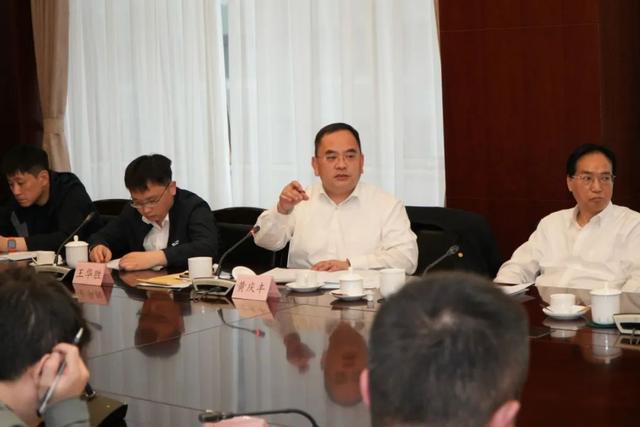 上海市政協(xié)舉行重點(diǎn)課題調(diào)研座談會(huì)：關(guān)注甲醇綠色認(rèn)證，助力清潔燃料布局