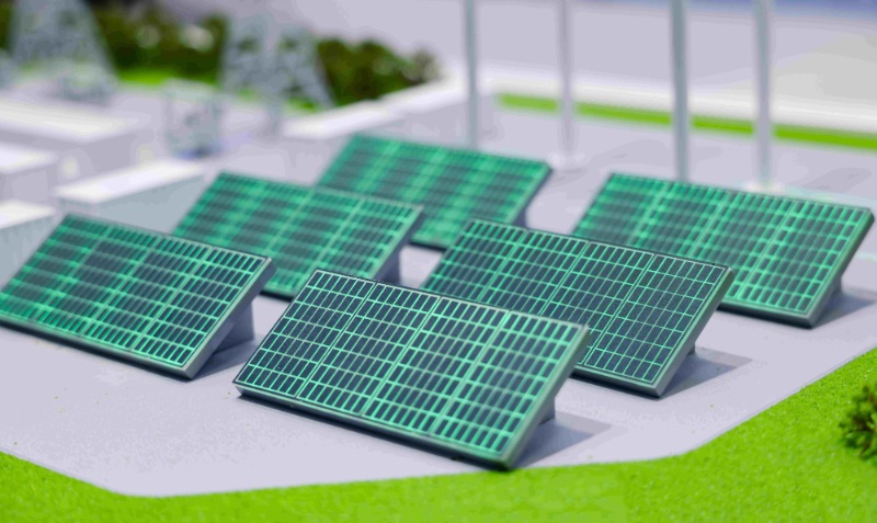 形勢(shì)嚴(yán)峻！業(yè)內(nèi)人士直言：“中國(guó)光伏行業(yè)風(fēng)險(xiǎn)積累已遠(yuǎn)勝過往”