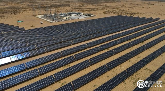 中國正用科技與創(chuàng)新將戈壁沙漠變?yōu)椤熬G電廠”