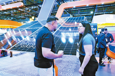 中國產(chǎn)品亮相南美國際太陽能展 中拉合作助力綠色能源發(fā)展