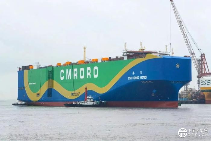 全球首艘9300車甲醇雙燃料動力汽車滾裝船成功下水。