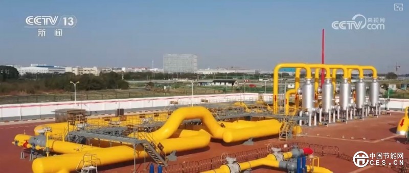 能源“大動(dòng)脈”跨越式提升夯實(shí)經(jīng)濟(jì)“硬支撐” 經(jīng)濟(jì)發(fā)展“綠色引擎”動(dòng)力更足 能源“大動(dòng)脈”跨越式提升夯實(shí)經(jīng)濟(jì)“硬支撐” 經(jīng)濟(jì)發(fā)展“綠色引擎”動(dòng)力更足