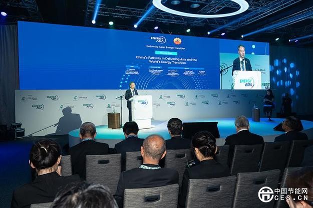 徐冠巨出席亞洲能源論壇，談傳化能源轉(zhuǎn)型的科技創(chuàng)新