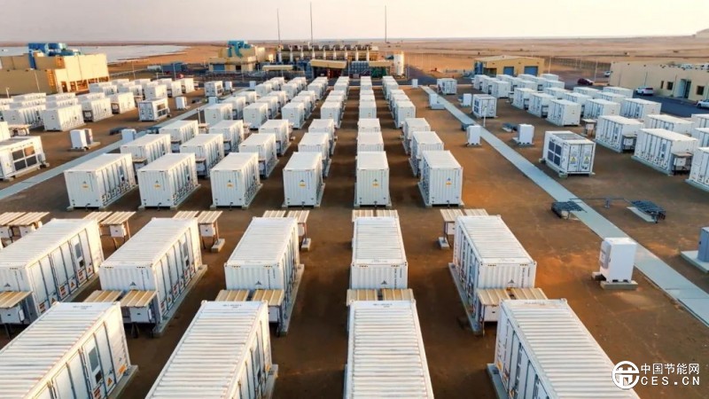 華為數(shù)字能源鄭越： 華為智能組串式構(gòu)網(wǎng)型儲能以“構(gòu)網(wǎng)”和“安全”引領(lǐng)行業(yè)高質(zhì)量發(fā)展