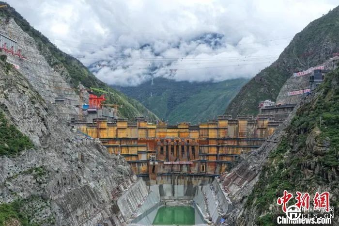 我國(guó)海拔最高，進(jìn)入新階段