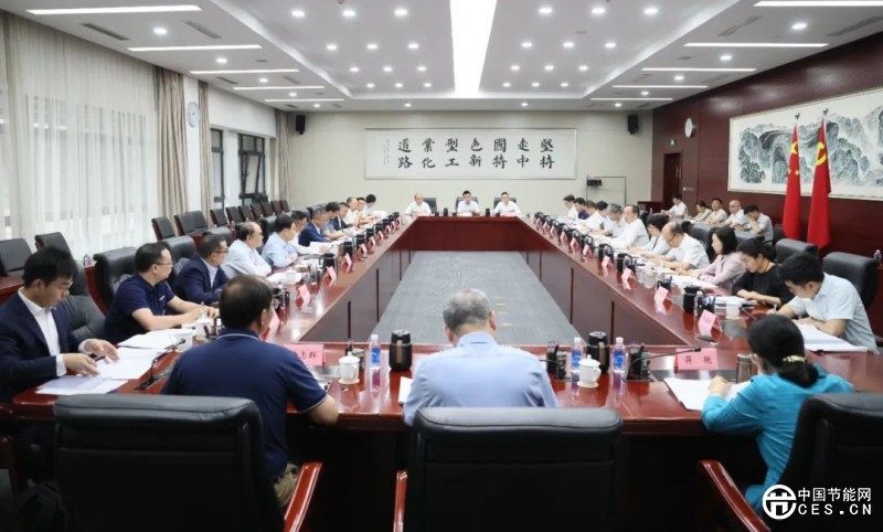 光伏重磅！工信部組織14家巨頭座談 更多細(xì)節(jié)曝光