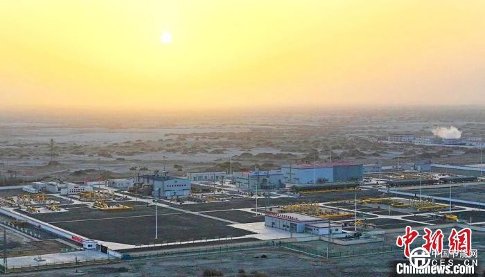 西氣東輸?shù)谝徽尽澳茉磩?dòng)脈”的守護(hù)者 西氣東輸?shù)谝徽尽澳茉磩?dòng)脈”的守護(hù)者