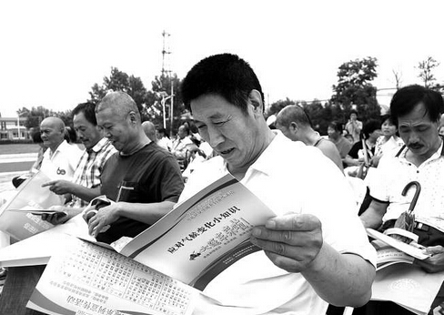 第三屆節(jié)能環(huán)保低碳系列宣傳活動(dòng)大篷車走進(jìn)南口鎮(zhèn)檀峪村