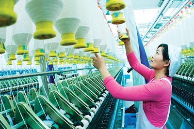 紡織服裝企業(yè)轉(zhuǎn)型復(fù)蘇 在市場變幻中尋找新勢能