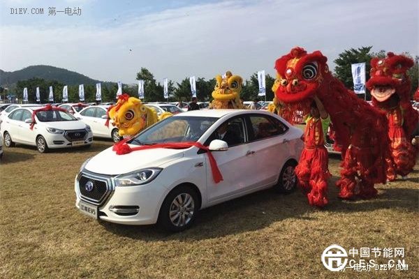江淮iEV交付深圳分時(shí)租賃項(xiàng)目419輛 累計(jì)推廣1.8萬輛電動(dòng)車