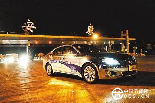 無人駕駛汽車自動(dòng)超車變道和調(diào)頭