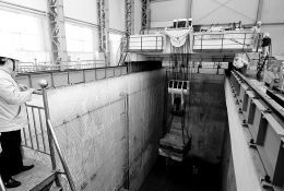 12月29日，由太重集團(tuán)、上海核工院共同研制的CAP1400環(huán)行起重機(jī)小車(chē)成功下線(xiàn)，完成了相關(guān)試驗(yàn)驗(yàn)收，標(biāo)志著太重在核電領(lǐng)域?qū)崿F(xiàn)新的突破，填補(bǔ)了國(guó)家空白。CAP1400的含義為中國(guó)裝機(jī)容量為140萬(wàn)千瓦的先進(jìn)非能動(dòng)核電技術(shù)，是國(guó)家科技重大專(zhuān)項(xiàng)之一，也是我國(guó)建設(shè)創(chuàng)新型國(guó)家的標(biāo)志性工程之一。