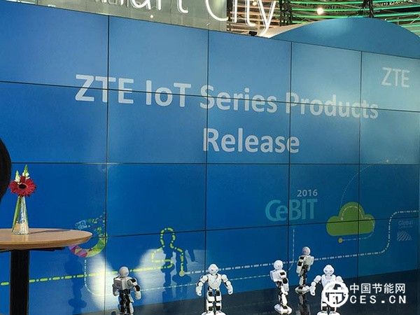 中興發(fā)布了一款既是4G/5G基站也是充電樁的智慧路燈