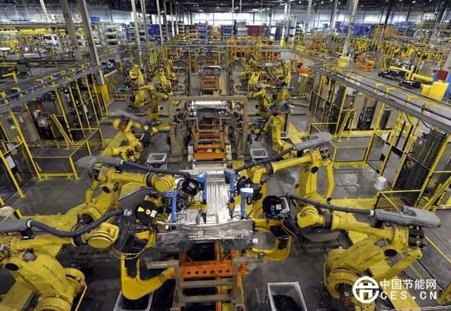 外媒稱機(jī)器人的興起或?qū)?dǎo)致近半美國人失業(yè)