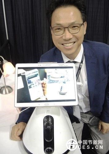 能當(dāng)平板設(shè)備基座的機(jī)器人