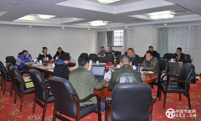 新平縣認(rèn)真做好2015年農(nóng)村能源太陽能熱水器采購(gòu)及安裝項(xiàng)目招標(biāo)工作